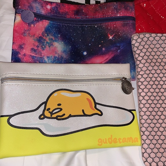 Ipsy glam bags lot of 19 - Picture 7 of 8